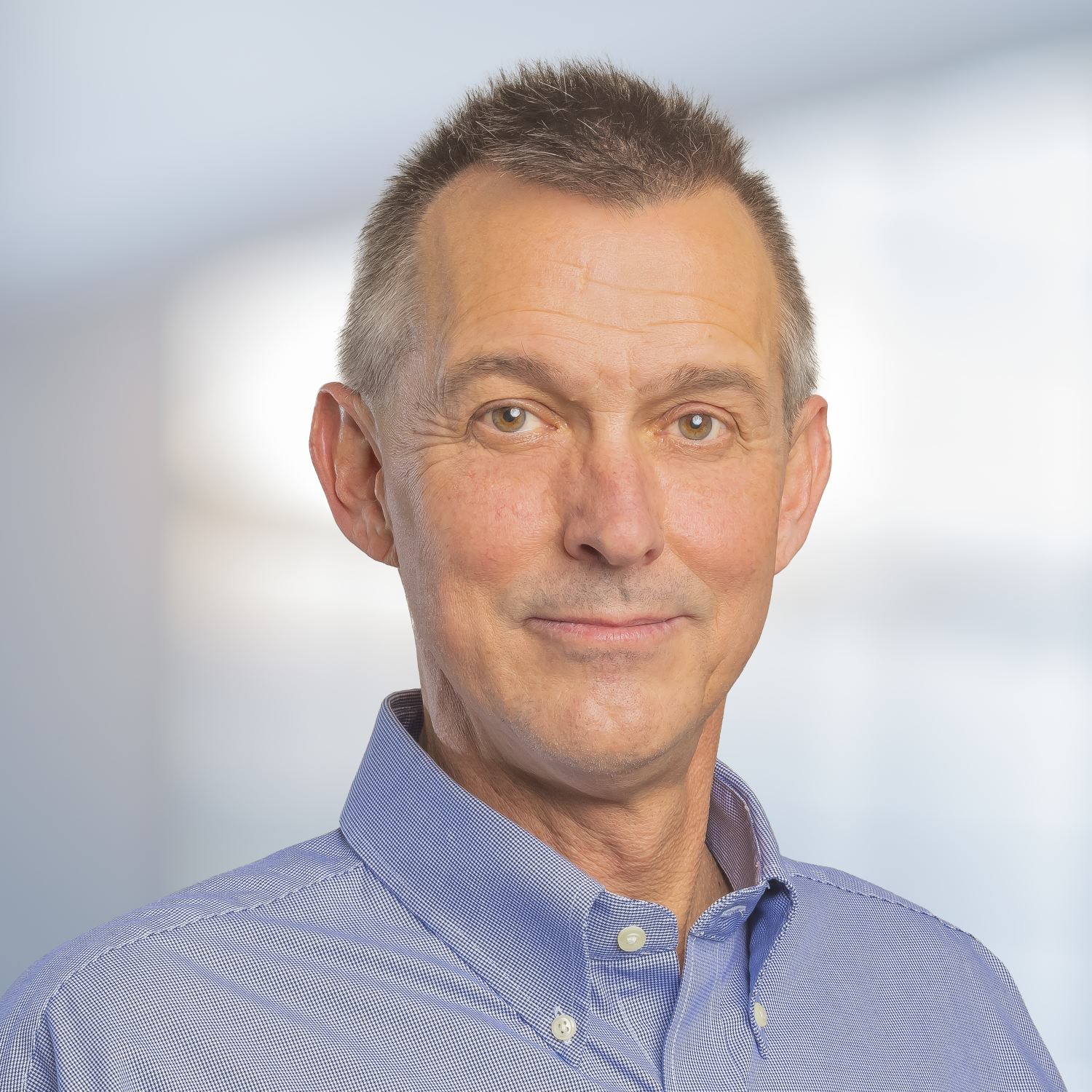 Portrait of Bill Esler CEO of Smart Material GmbH
